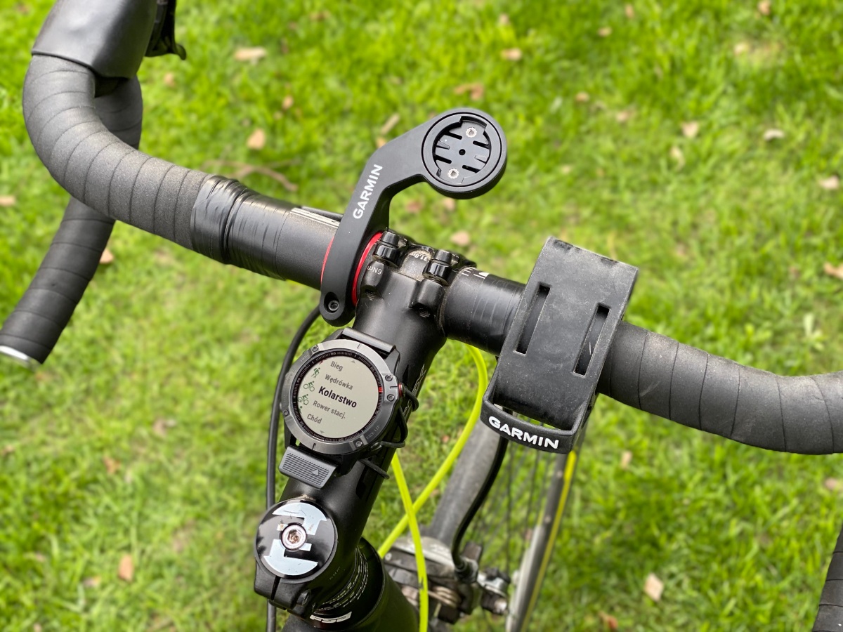 Jak zamocować zegarek Garmin Fenix na rowerze – przegląd uchwytów